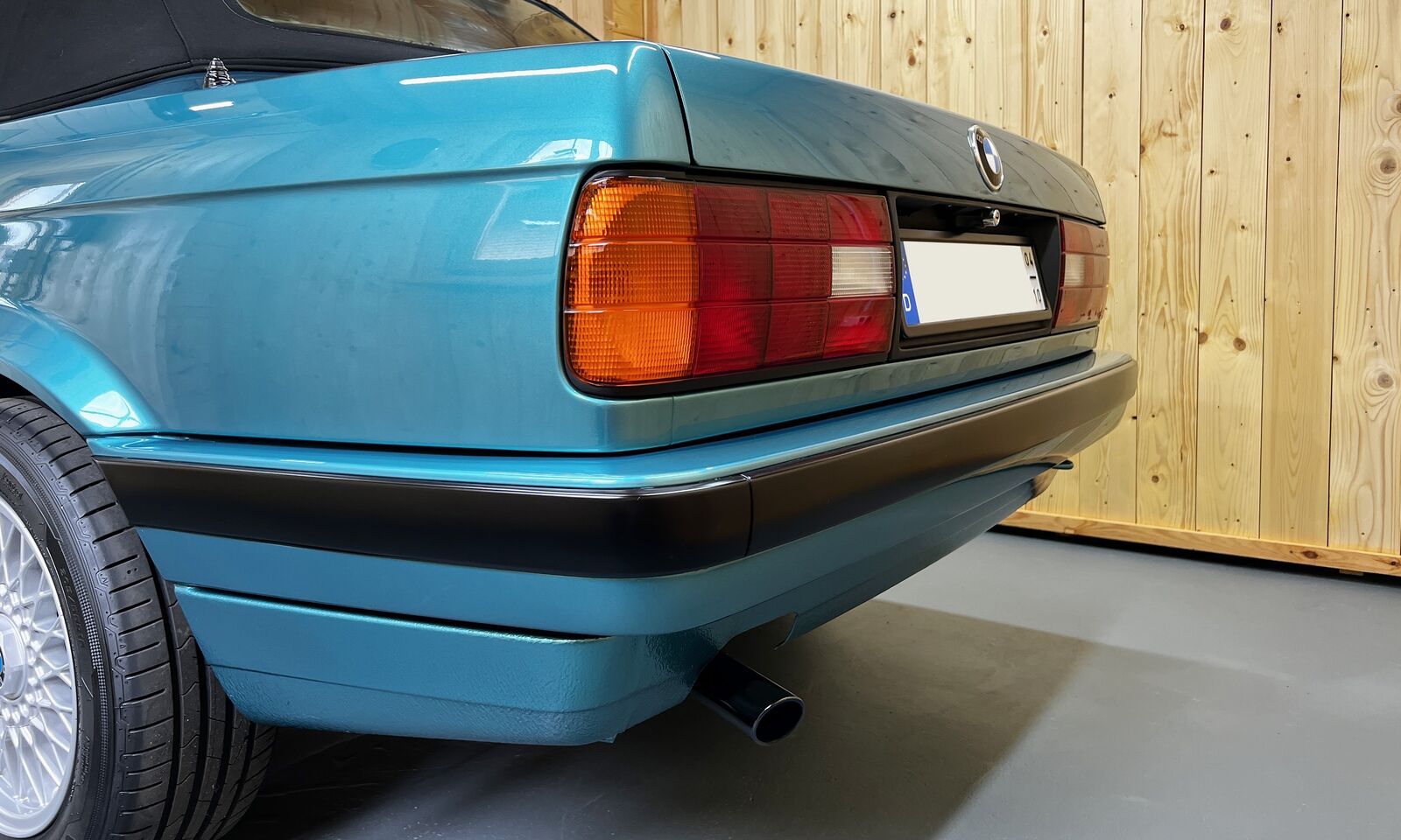 BMW 318 E30