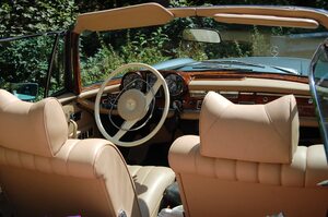 Mercedes-Benz 280 SE W111