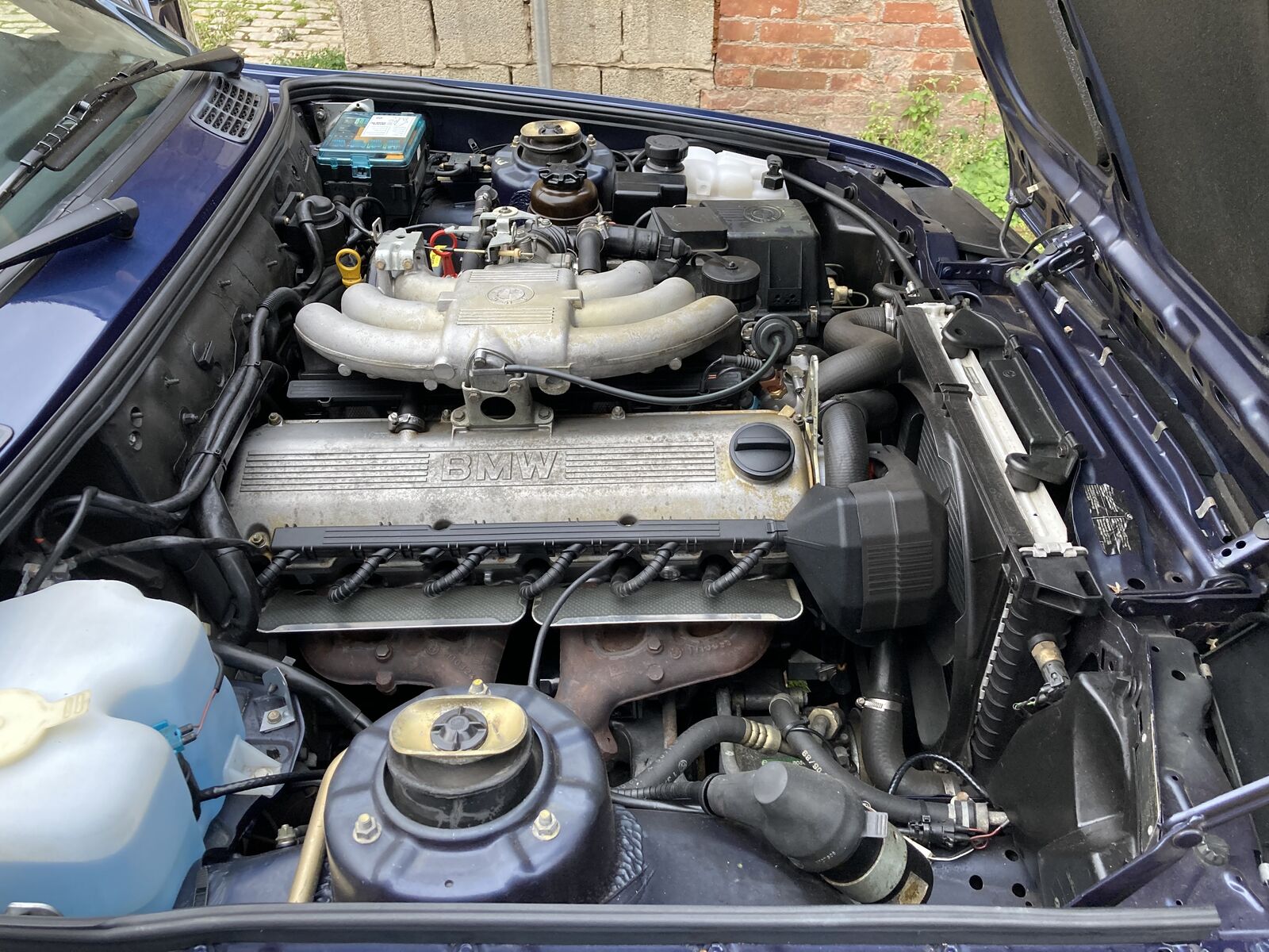 BMW 325 e30