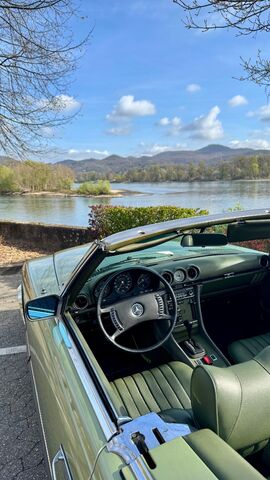 Mercedes-Benz 450 R 107
