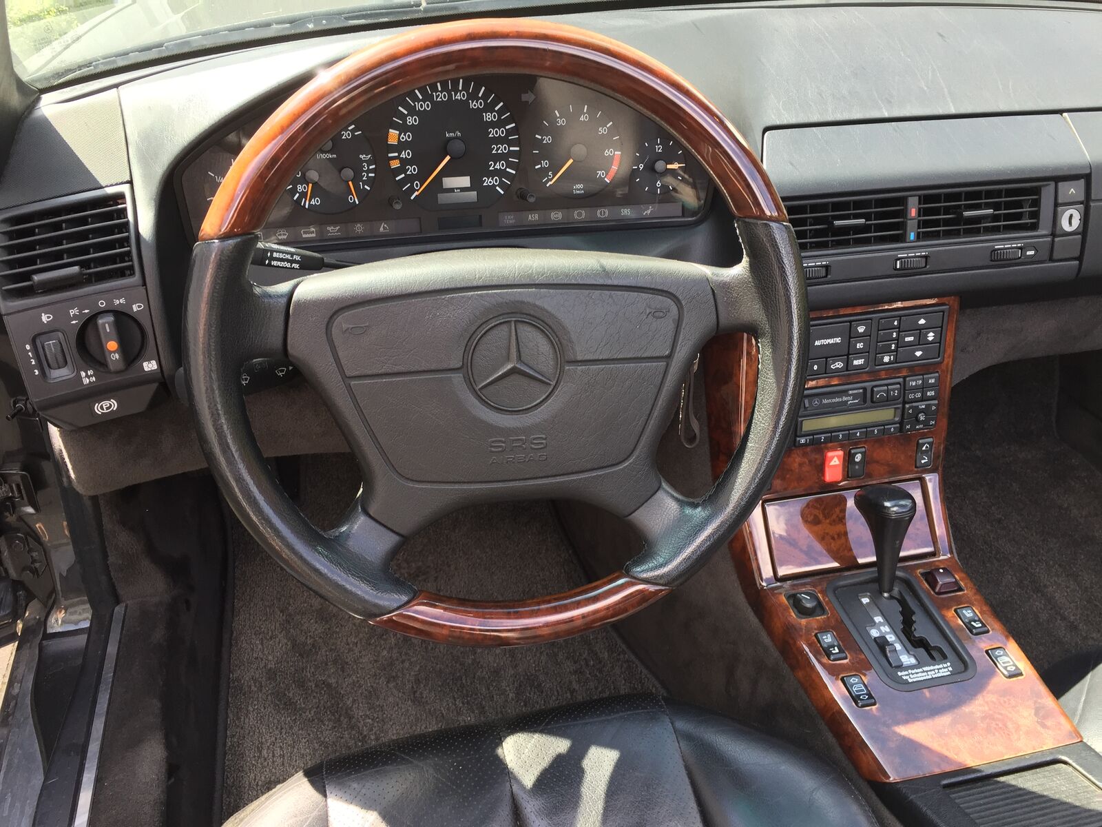 Mercedes-Benz SL 500 R129