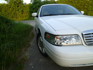 FORD Crown Victoria LX