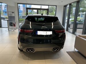 Jaguar F-Pace SVR