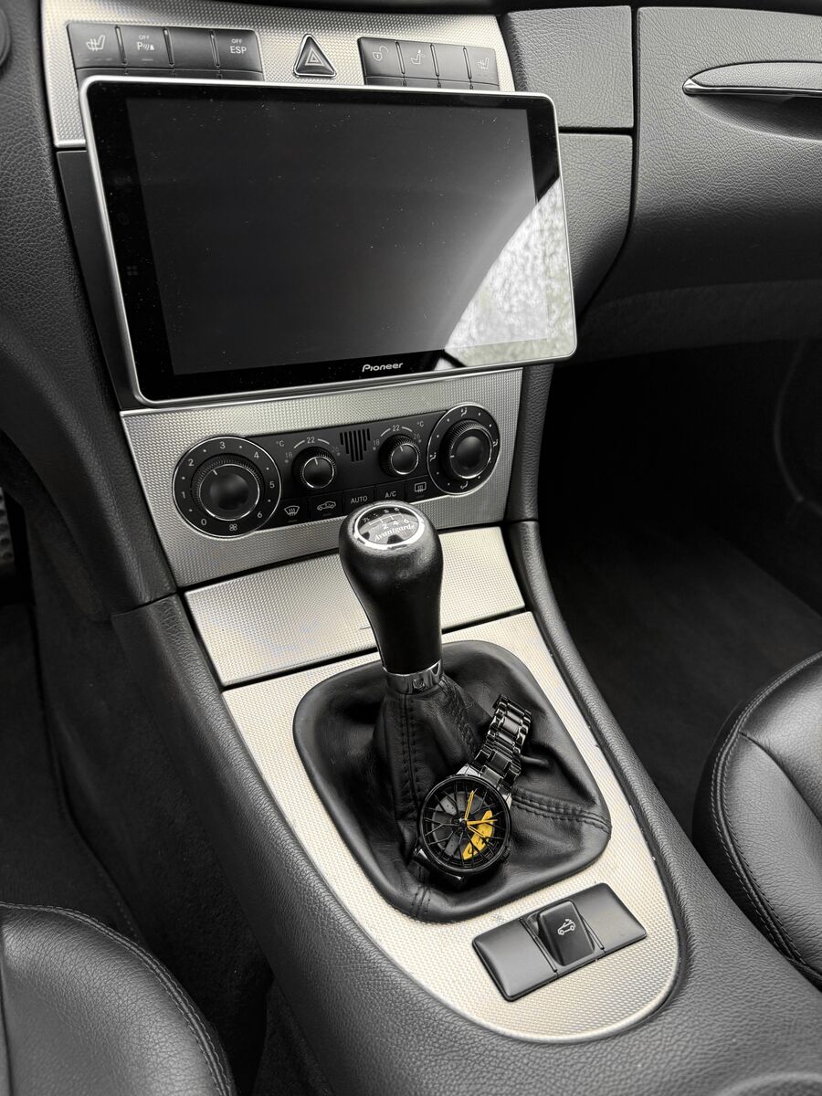 MERCEDES-BENZ CLK 200 Avantgarde