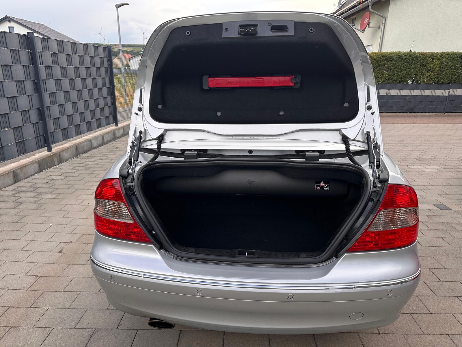 MERCEDES-BENZ CLK 200 Avantgarde