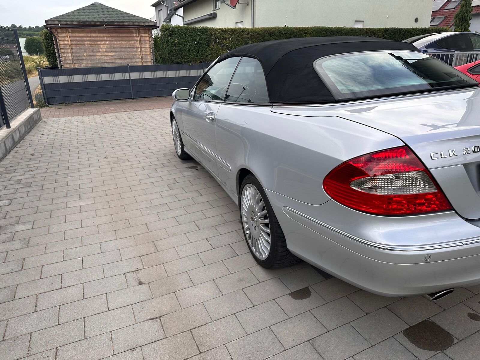 MERCEDES-BENZ CLK 200 Avantgarde