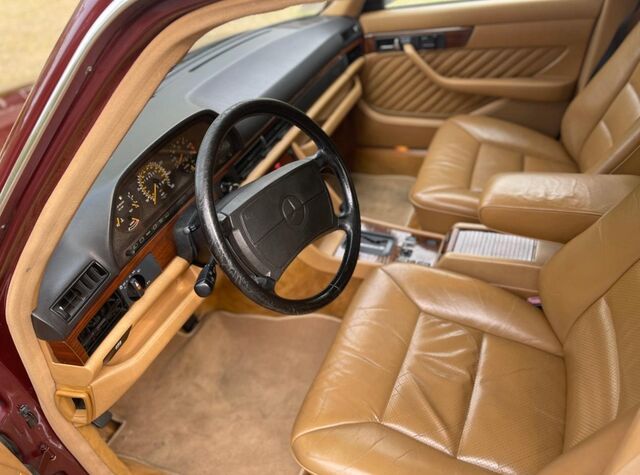 Mercedes-Benz 420 W126