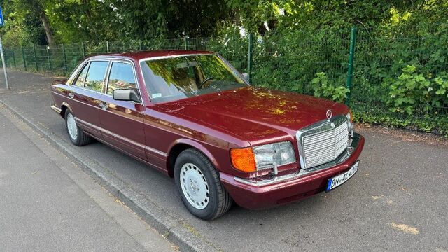 Mercedes-Benz 420 W126
