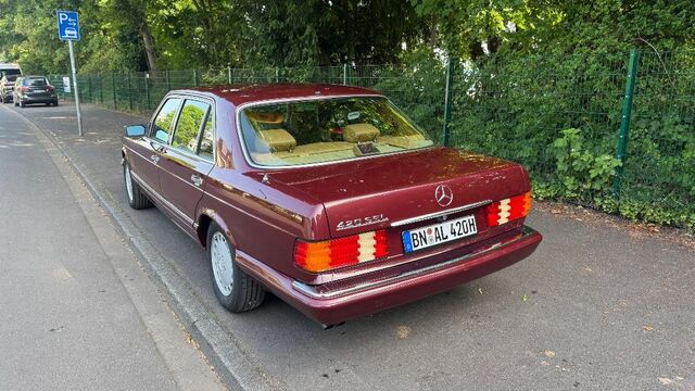 Mercedes-Benz 420 W126