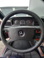 Mercedes-Benz 190 190 e   (180)