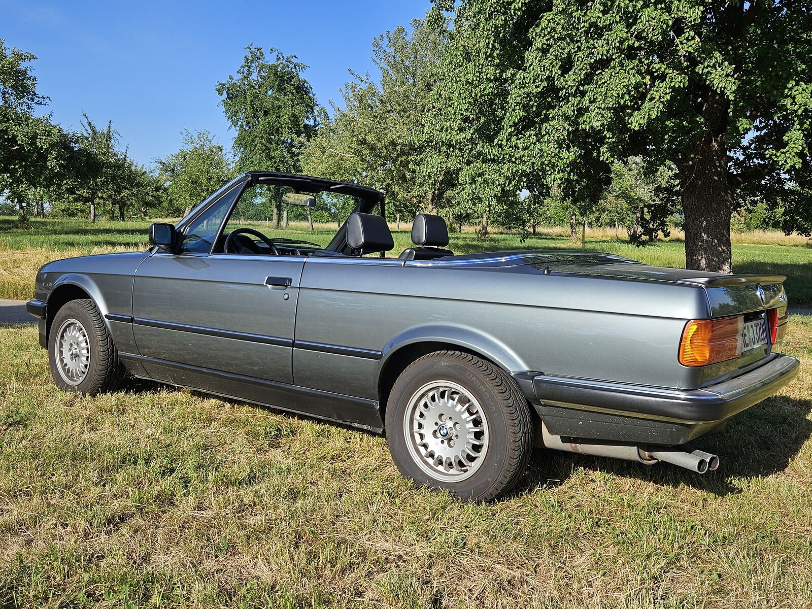 BMW 320 E30