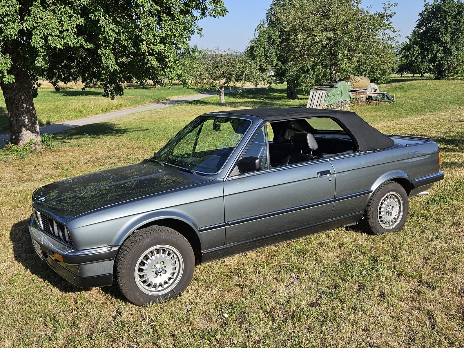 BMW 320 E30