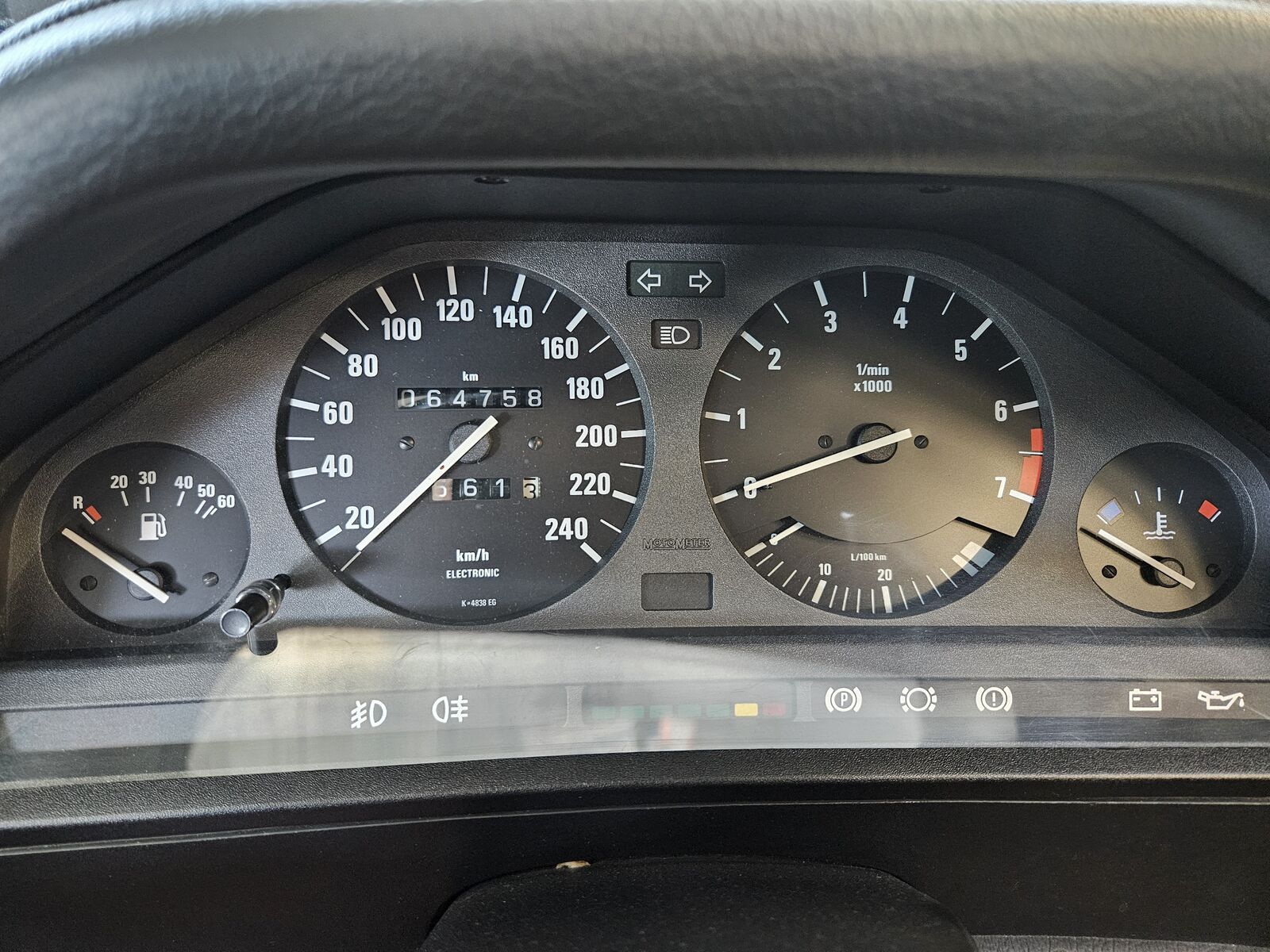BMW 320 E30
