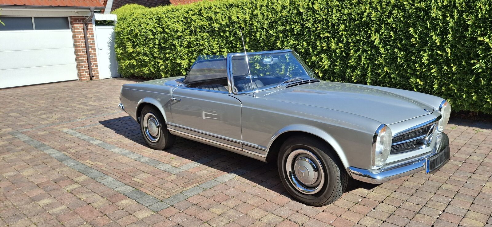 Mercedes-Benz 230 W113 - Pagoge