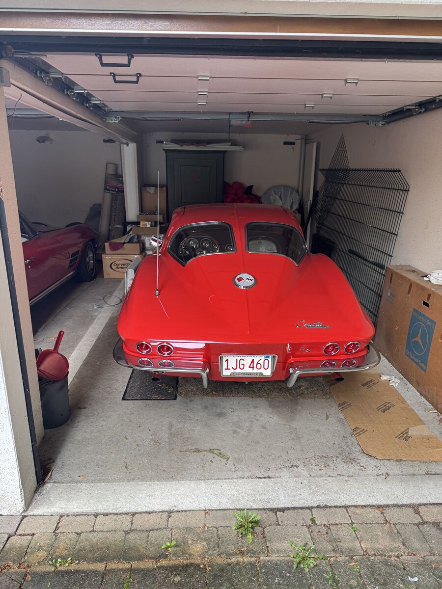 Corvette C2 Split-windows