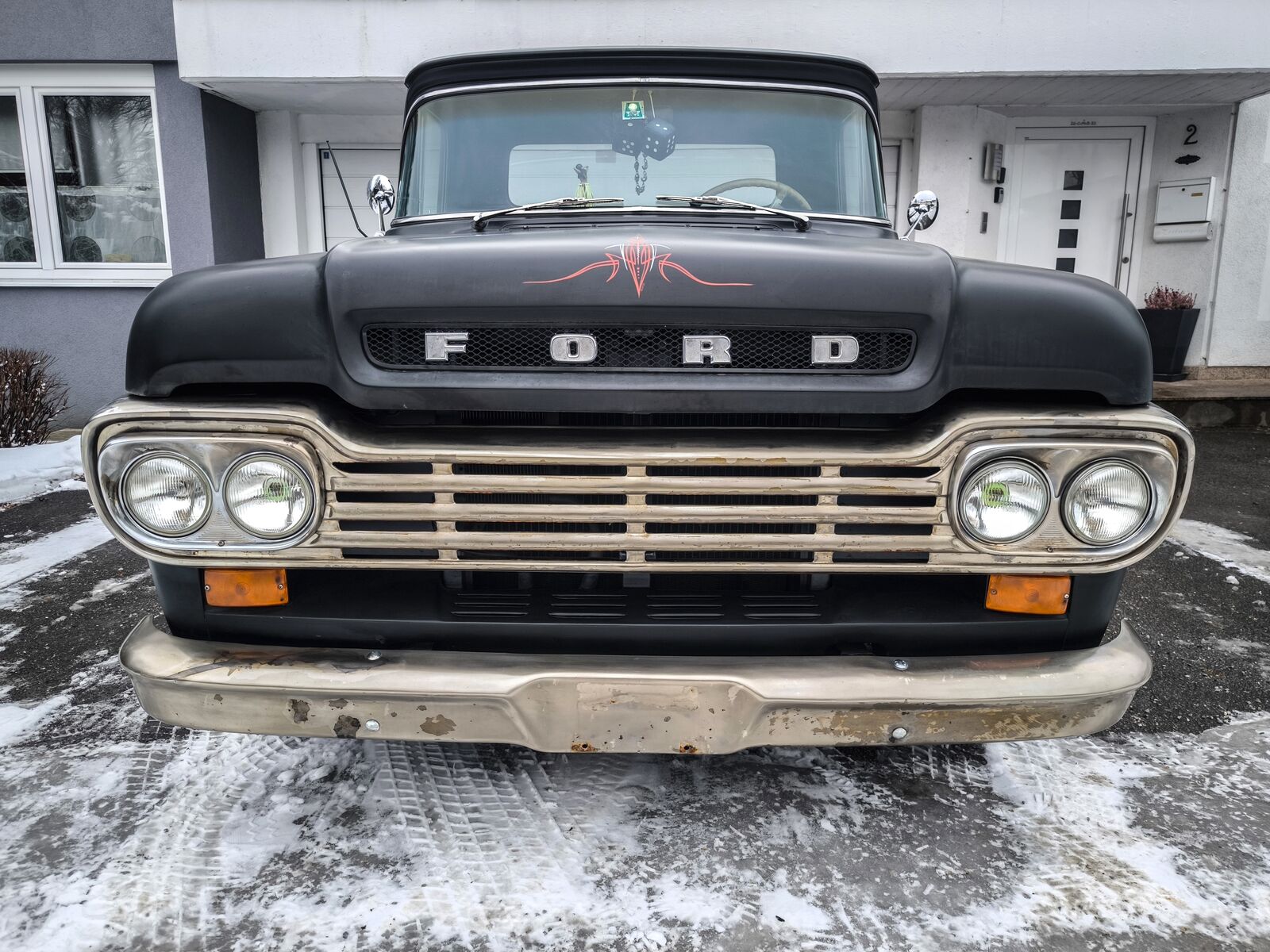 Ford F 100 Custom Cab 1/2 ton Truck