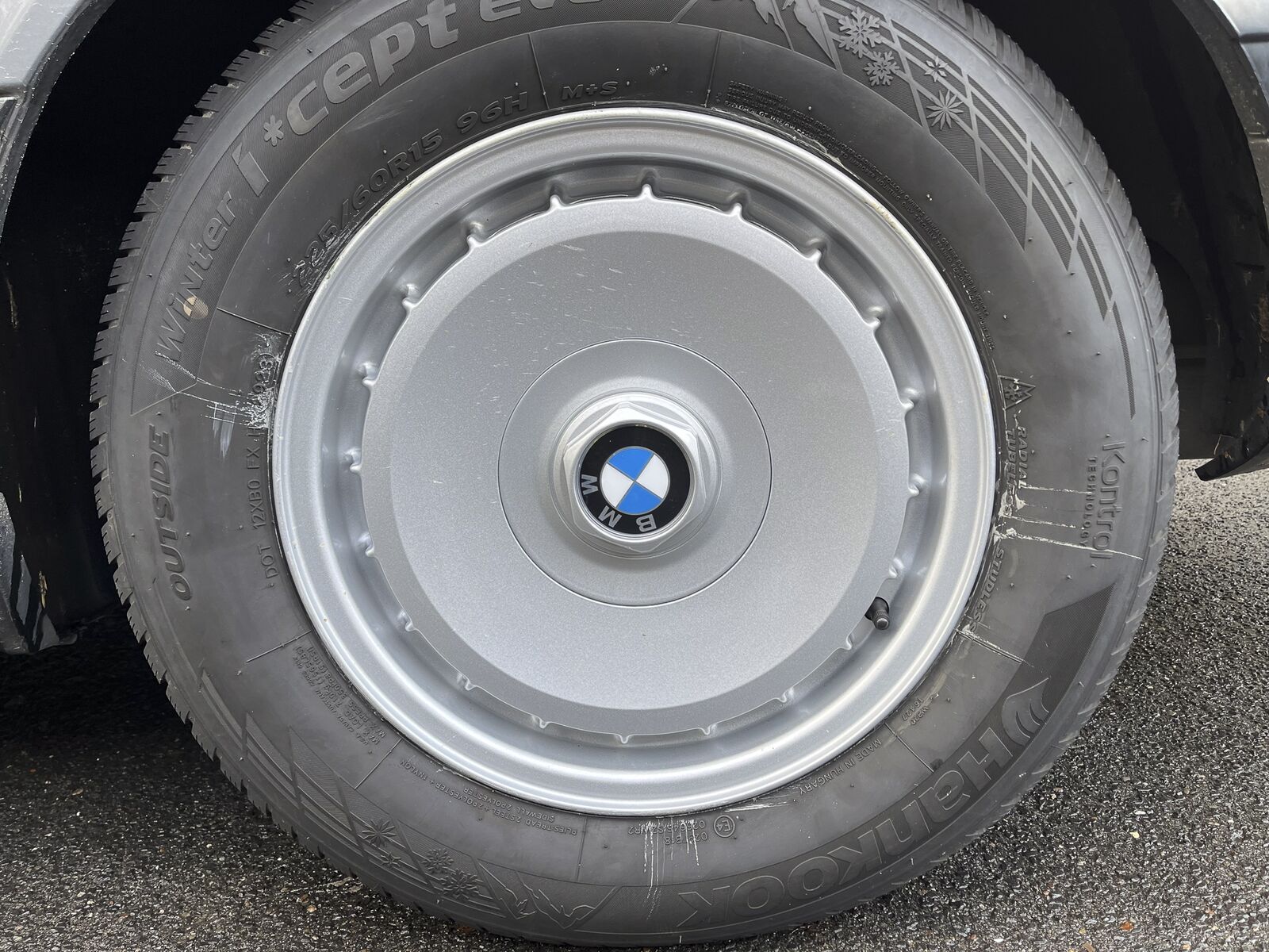 BMW 750 E32