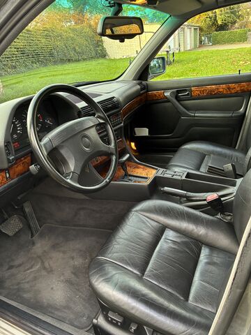 BMW 750 E32