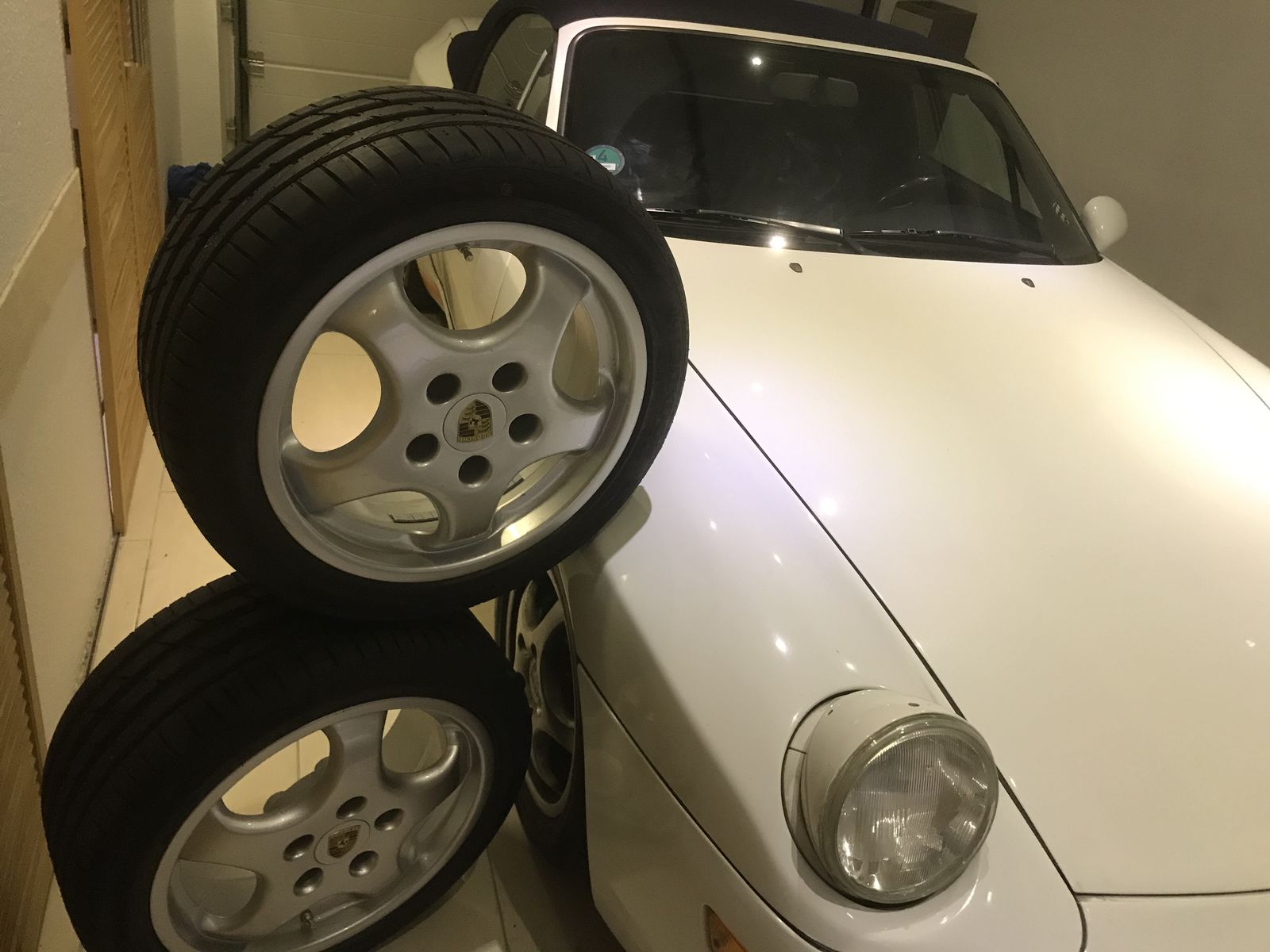 Porsche 968 Cabrio Gran Prix weiß,H Kennzeichen