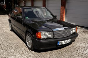 Mercedes-Benz 190 W201 190E 2.5-16