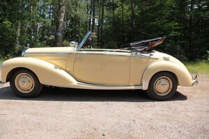 Mercedes-Benz 220 W 187