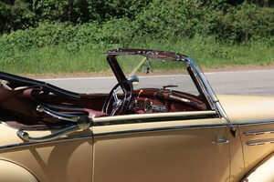 Mercedes-Benz 220 W 187