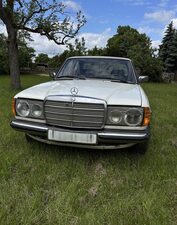Mercedes-Benz 300 123 D