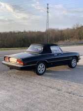 Alfa Romeo 2000