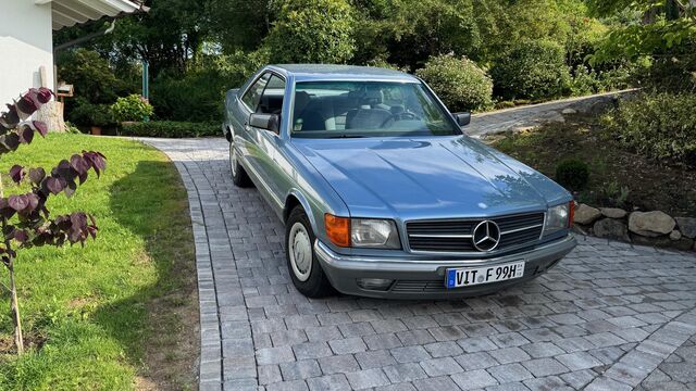 Mercedes-Benz 380 C126