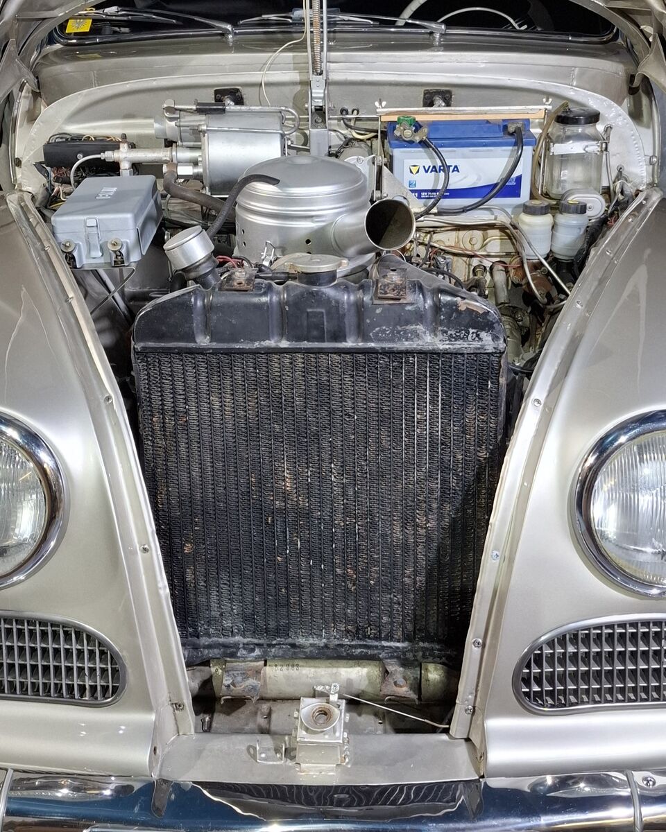 BMW Barockengel 502 V8