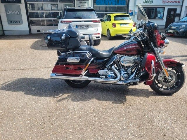 HARLEY DAVIDSON CVO Ultra Classic E-Glide, Top gepflegt Ansicht 11 für Fahrzeugdetailseite