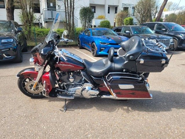 HARLEY DAVIDSON CVO Ultra Classic E-Glide, Top gepflegt Ansicht 13 für Fahrzeugdetailseite