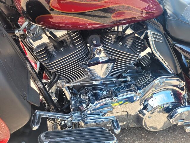 HARLEY DAVIDSON CVO Ultra Classic E-Glide, Top gepflegt Ansicht 5 für Fahrzeugdetailseite
