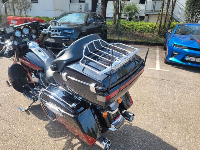HARLEY DAVIDSON CVO Ultra Classic E-Glide, Top gepflegt Ansicht 6 für Fahrzeugdetailseite