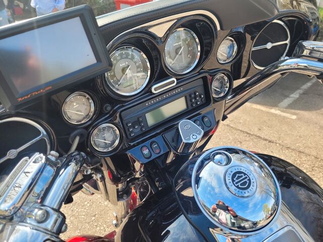 HARLEY DAVIDSON CVO Ultra Classic E-Glide, Top gepflegt Ansicht 8 für Fahrzeugdetailseite