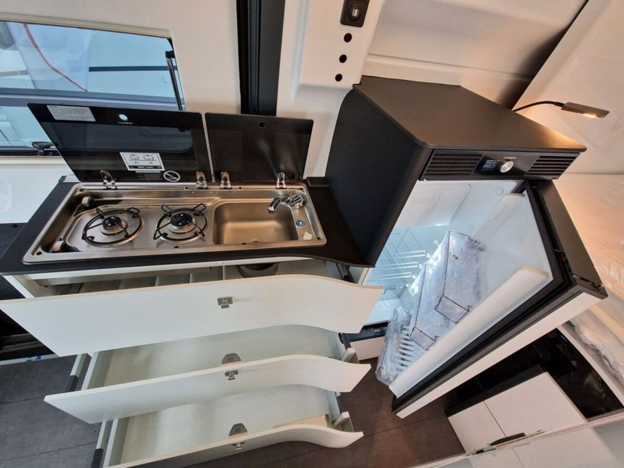 WESTFALIA AD Aufstelldach 4x4*OFFROAD-PAKET*DISTRONIC Ansicht 11 für Fahrzeugdetailseite