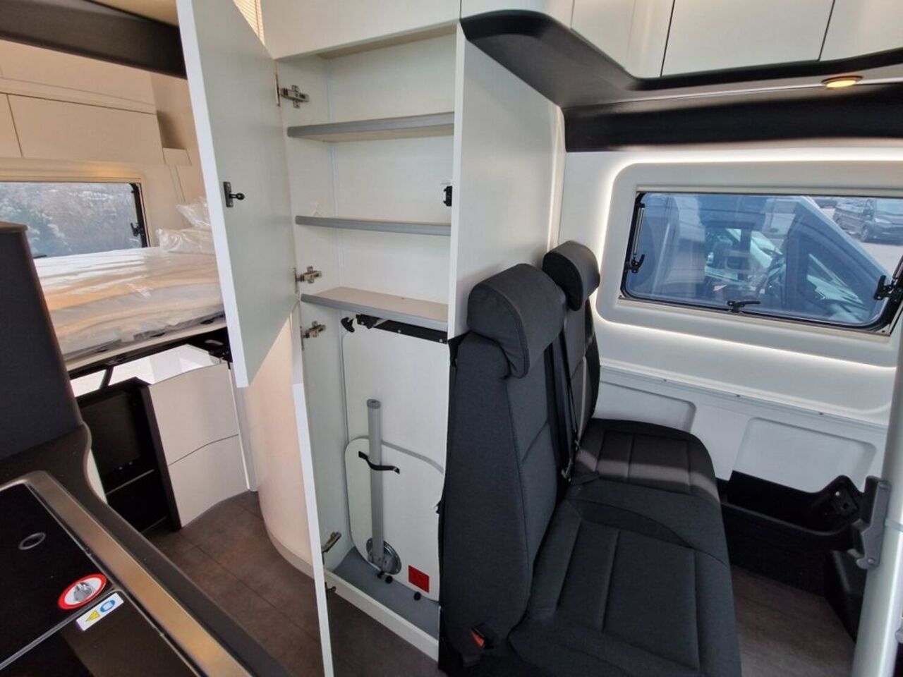 WESTFALIA AD Aufstelldach 4x4*OFFROAD-PAKET*DISTRONIC Ansicht 16 für Fahrzeugdetailseite