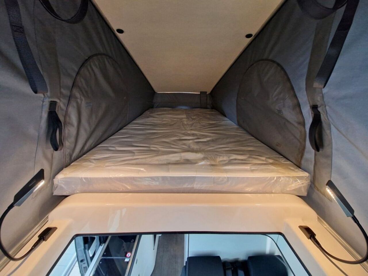 WESTFALIA AD Aufstelldach 4x4*OFFROAD-PAKET*DISTRONIC Ansicht 18 für Fahrzeugdetailseite