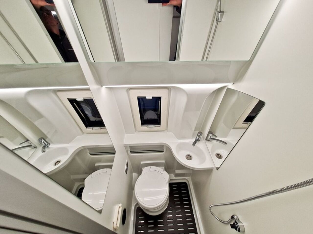 WESTFALIA Limited Automatik*AHK*Alus Ansicht 9 für Fahrzeugdetailseite