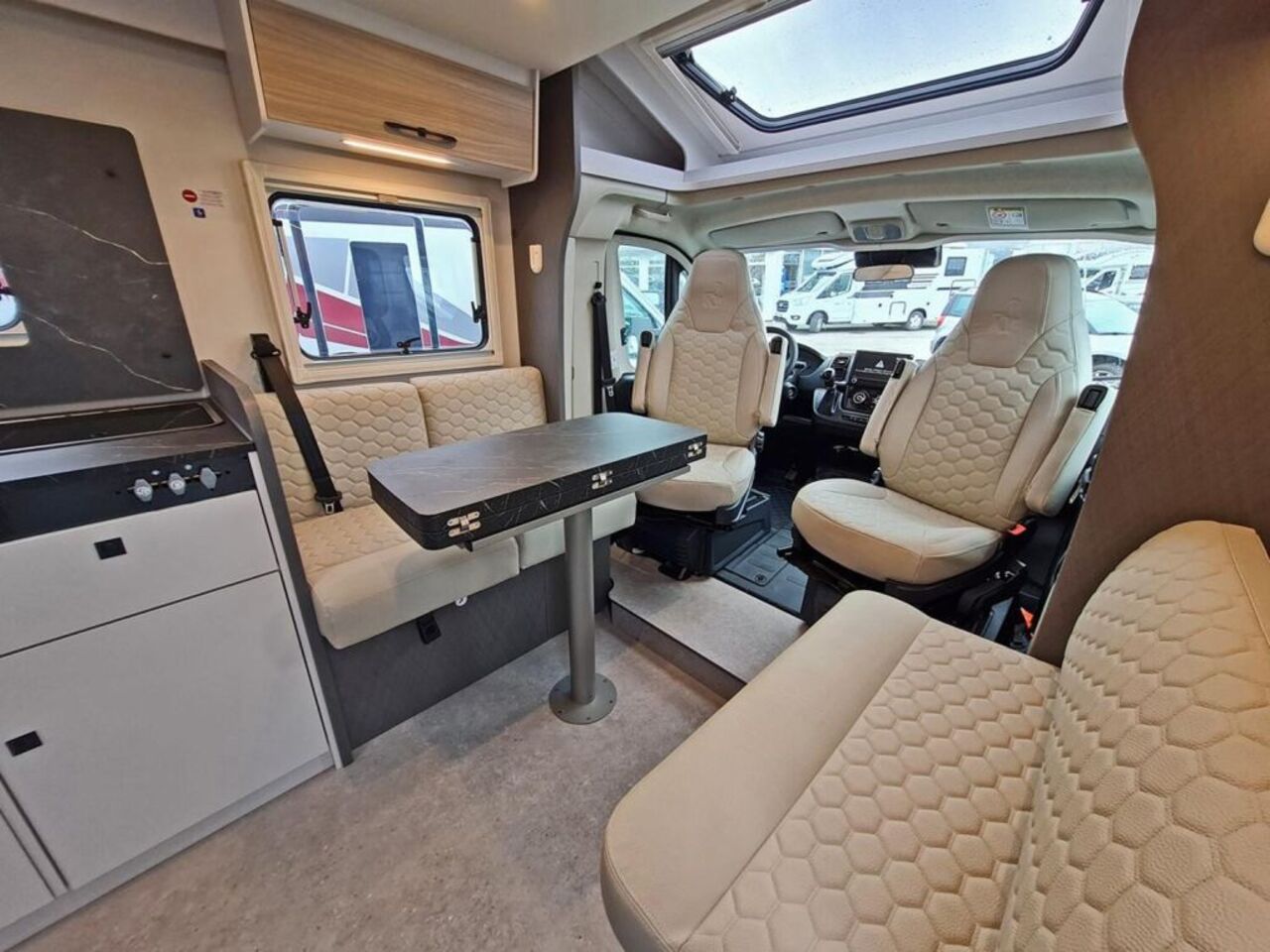 ETRUSCO 7.4 SBC *ACC*LITHIUM*MARKISE*RFK* Ansicht 4 für Fahrzeugdetailseite