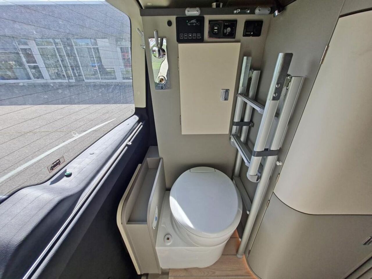 WESTFALIA One Navi*ACC*3,2to*Alu Ansicht 12 für Fahrzeugdetailseite