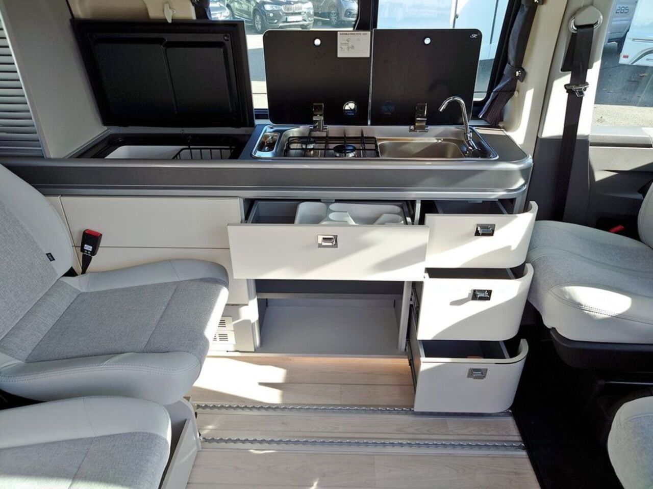 WESTFALIA Six Navi*ACC*3,2to*Alu Ansicht 9 für Fahrzeugdetailseite