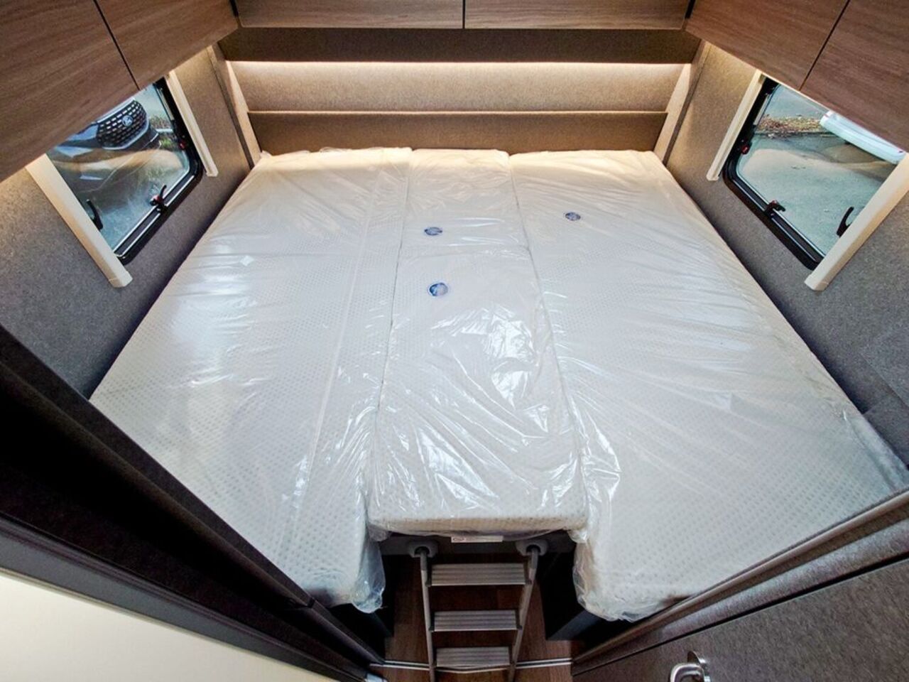 DETHLEFFS I 7057 EBL Ansicht 13 für Fahrzeugdetailseite