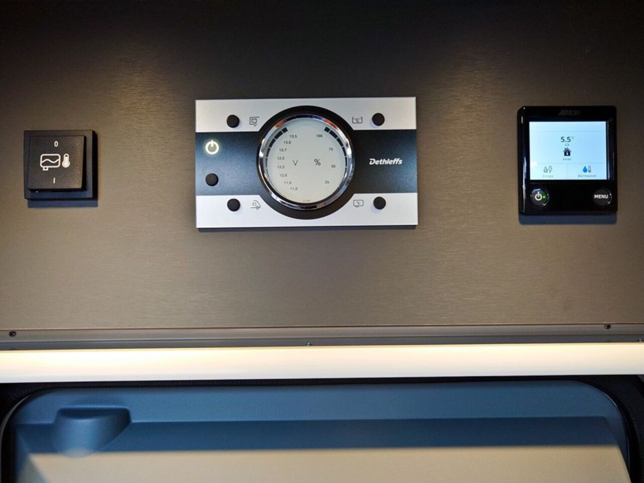 DETHLEFFS I 7057 EBL Ansicht 17 für Fahrzeugdetailseite