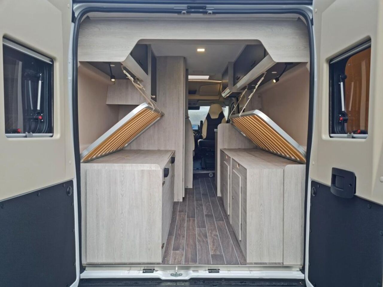 ROLLER TEAM ADVANCE 6 *SOLAR*ACC*Allwetter* Ansicht 14 für Fahrzeugdetailseite