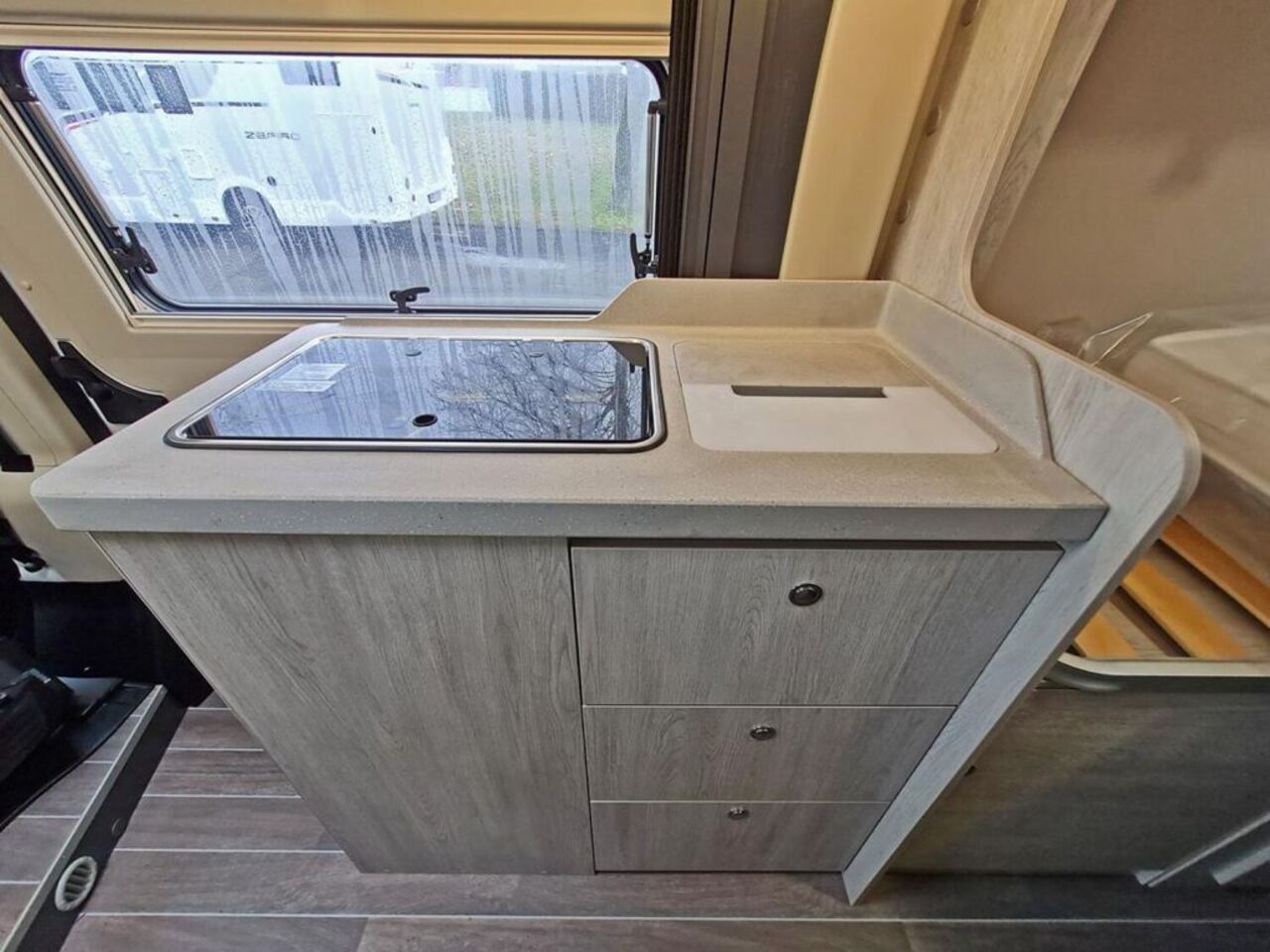 ROLLER TEAM ADVANCE 6 *SOLAR*ACC*Allwetter* Ansicht 3 für Fahrzeugdetailseite