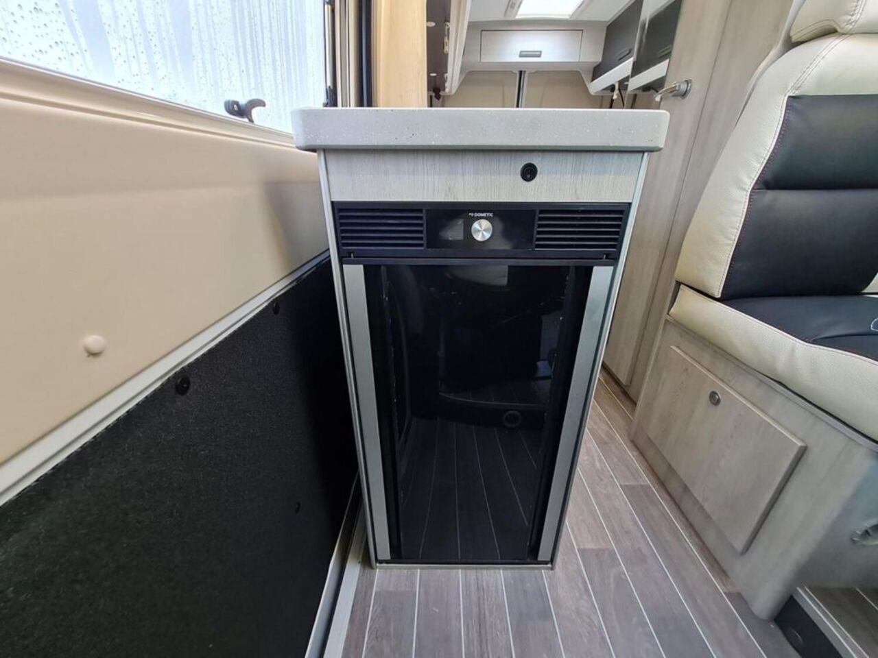 ROLLER TEAM ADVANCE 6 *SOLAR*ACC*Allwetter* Ansicht 5 für Fahrzeugdetailseite