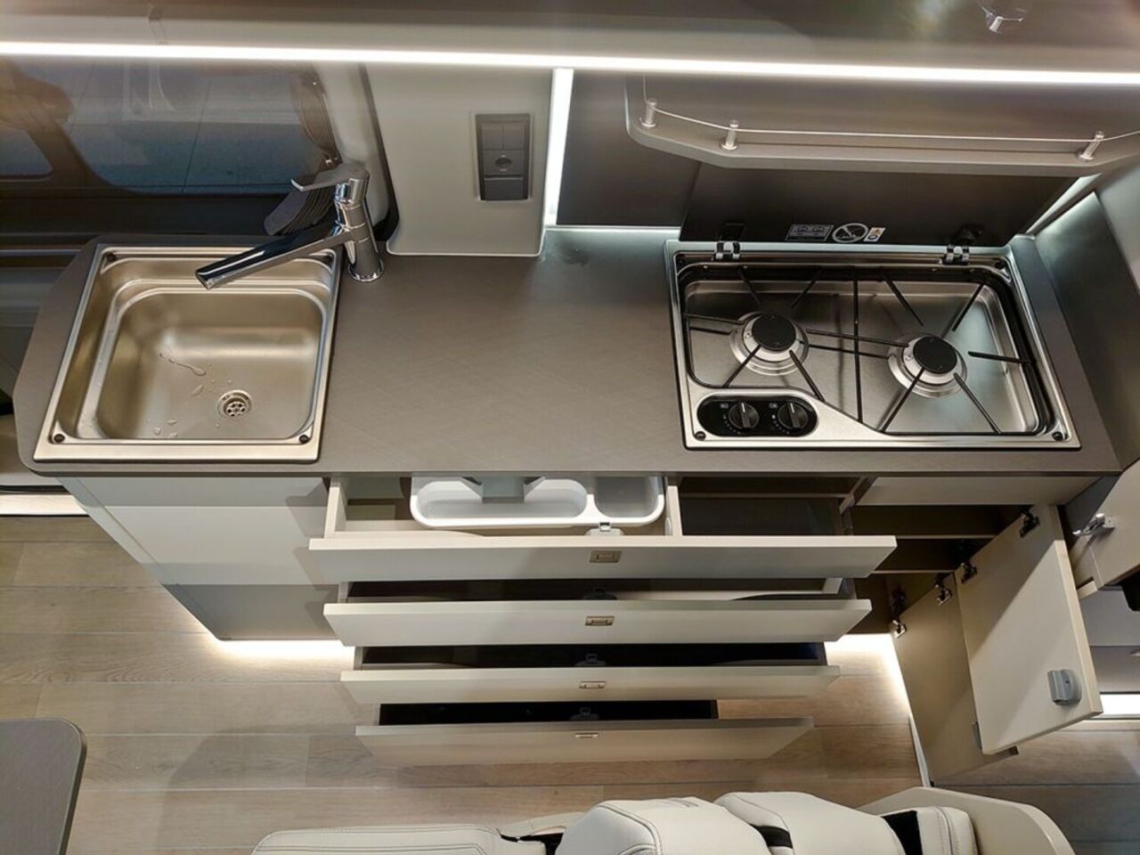 WESTFALIA Kelsey Navi*ACC*Allwetter Navi*ACC*Allwetter Ansicht 10 für Fahrzeugdetailseite