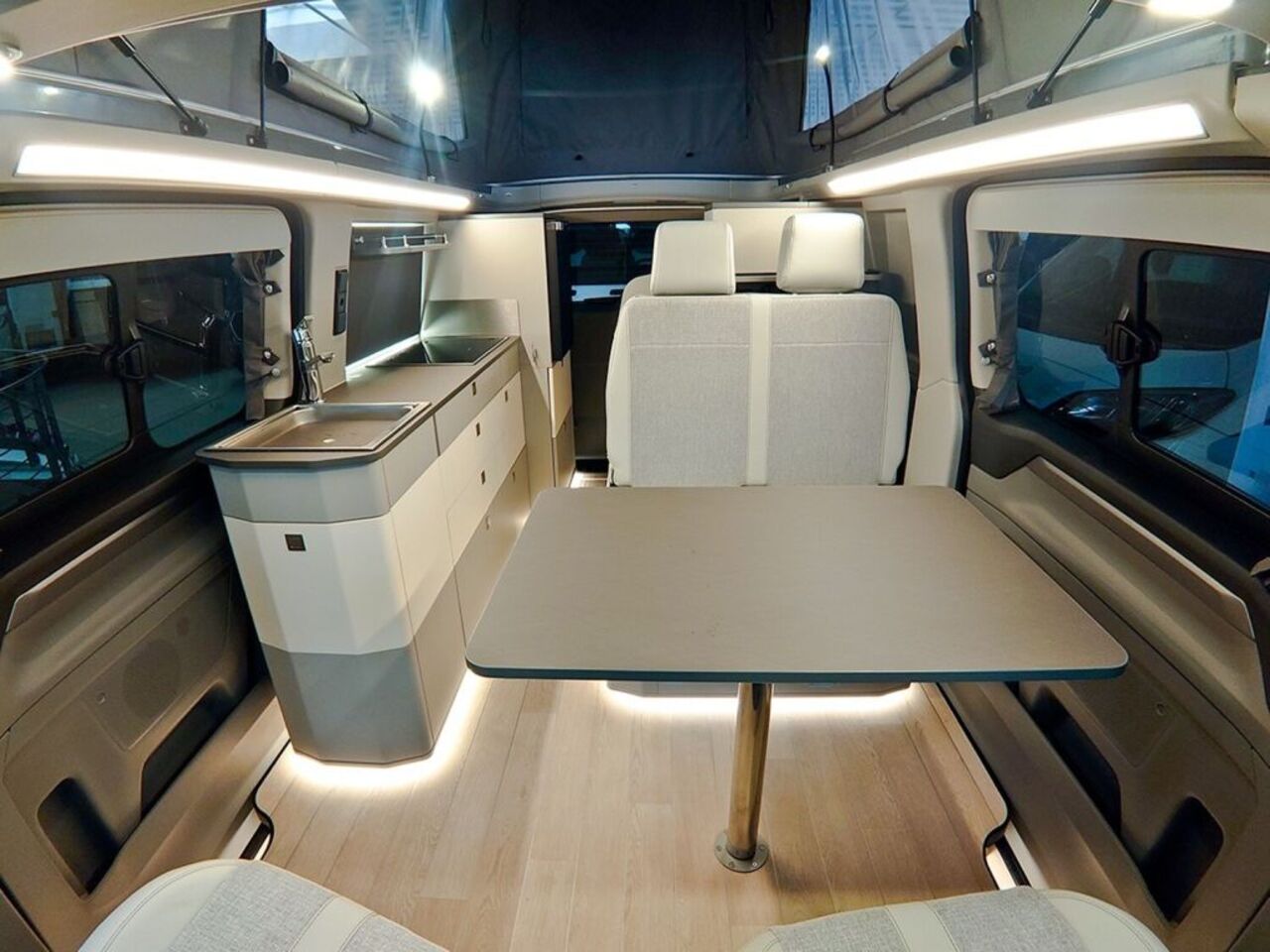 WESTFALIA Kelsey Navi*ACC*Allwetter Navi*ACC*Allwetter Ansicht 7 für Fahrzeugdetailseite