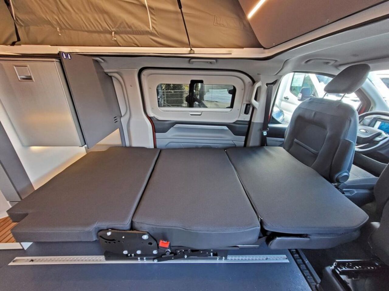 KARMANN 550 *170PS*ATM*AHK*VIVA*ROT*BOILER* Ansicht 18 für Fahrzeugdetailseite